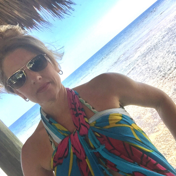 Meet your Posher, Sherri - Picture 3 of 3